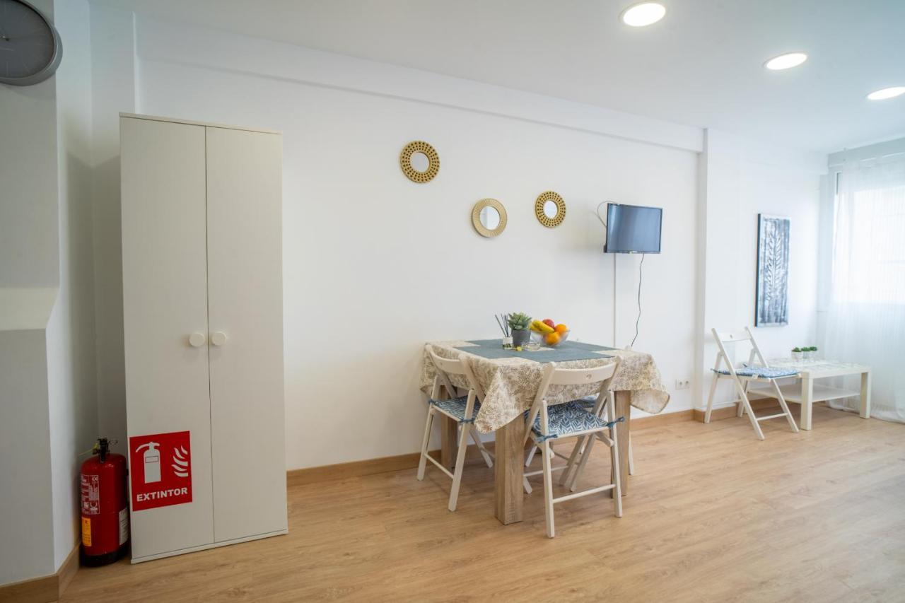 Apt. P/3 10' From The Beach W/Wifi In Torremolinos Exteriör bild